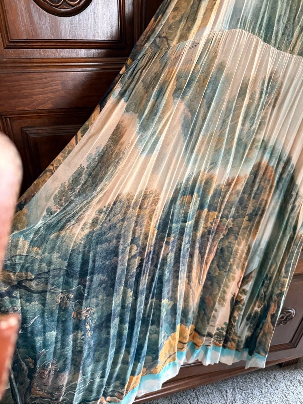 Scenic Green Maxi Dress with Nature Print - Picture 4 of 8